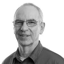 Roland Kraft's Instagram, Twitter & Facebook