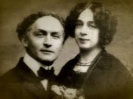 A MAGICIAN AMONG THE SPIRITS — American Hauntings