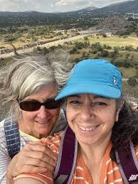 Leslie Zelamsky's Instagram, Twitter & Facebook