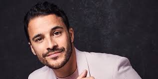 Последние твиты от kostja ullmann (@kostjaullmann). Tv Star Kostja Ullmann Neue Serie Hamburg Spielt Die Heimliche Hauptrolle Mopo De