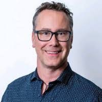 50+ perfiles de «Polansky»