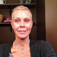 Michelle Hellmann's Instagram, Twitter & Facebook