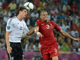 Alemania y portugal se enfrentan hoy por un puesto en la siguiente ronda. Alemania Portugal En Directo Eurocopa 2012