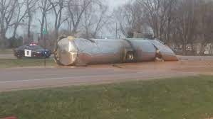 Https Www Nujournal Com News Local News 2021 04 06 Tanker Overturns Corn Syrup Spills