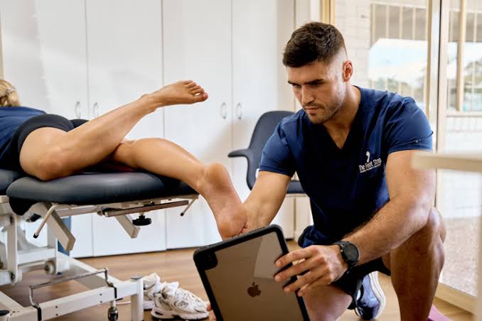 Sports Podiatrist vs General Podiatrist: What's the Difference | The Foot  Stop