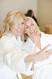 Lakeside Spa Salon Is Great For Relaxing With Your Bridal Party Before The Wedding Spa Spa Salon Resort Spa