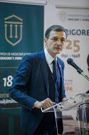 Istoricul ioan aurel pop este autor a peste 70 de cărţi, ediţii de izvoare istorice, tratate şi manuale universitare, volume îngrijite şi a peste 500 de studii, articole, recenzii, dări de seamă, prefeţe etc. Prof Univ Dr Ioan Aurel Pop Doxologia