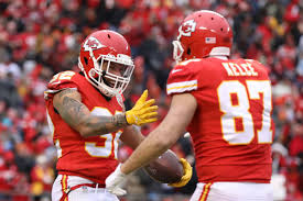 The chiefs said monday that arrowhead will be capped at 22 percent capacity to open the season. Two Kansas City Chiefs Named Among Nfl S 10 Most Versatile Players Arrowhead Pride