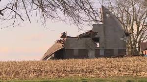Dupage county activated tornado sirens at 10:48 p.m. Saturday Evening Tornado Causes Damage Across Madison County Illinois