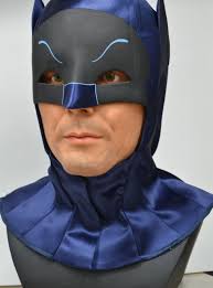 The Utility Belt is not only essential in crimefighting but also really fun  to make! Leather, wood, metal, fabric and even sometime sponges, everything  you need is right there...waiting off camera to