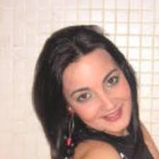 Laura Robledo's Instagram, Twitter & Facebook