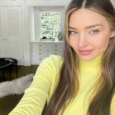 Royal albert gratitude cake stand designed by miranda kerr, large. Miranda Kerr Dishes On Her Skincare Routine And Finding Balance