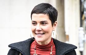 Cristina cordula, change de look comme d'humeur avec brio. Cristina Cordula Fait Peur Aux Internautes Avec Cette Photo Elle Est Clairement Meconnaissable