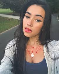 Jada Morrow's Instagram, Twitter & Facebook