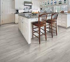 Mohawk Rare Vintage Ashlar Oak Oak Laminate Wood Laminate Flooring Oak Laminate Flooring