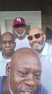 Robert March (@kogrobmarch) • Instagram photos and videos