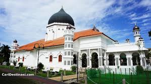 Iya jadi masjid raya at taqwa termasuk masjid paling tua di kolaka, masjid yang punya nilai sejarah penting, kata pengurus masjid raya at taqwa yang juga kepala bagian kesejahteraan. Masjid Kapitan Keling Masjid Bersejarah Berusia 216 Tahun Di Penang
