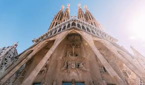 Beautiful world beautiful places antonio gaudi beautiful buildings modern buildings barcelona spain. Gaudi S Barcelona A Complete Visitor S Guide Updated 2021