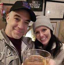 What are some places to play trivia in and around Lititz, Pennsylvania?