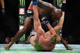 Inför UFC Vegas 15: Se Derrick Lewis vs. Alexander Volkov