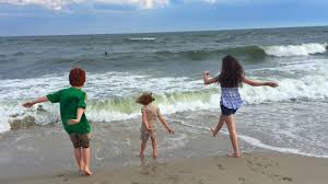 Daytona beach campus worldwide campus. Packing List For Family Day Trip To The Beach Travelingmom