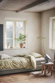 Fruhling Im Schlafzimmer Bettwasche In Naturlichen Materialien Haus Interieurs Haus Deko Dekor