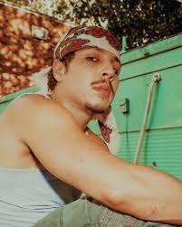 AJ (AdrianJosé) (@adrianjflores_) • Instagram photos and videos