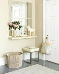 22 Modern Entryway Ideas For Well Organized Small Spaces Small Entryways Foyer Decorating Entryway Decor