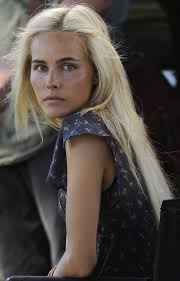 Picture of Isabel Lucas