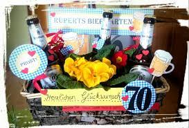 Biergarten 70 Geburtstag Geschenk Geschenke Zum Geburtstag Geschenke 70 Geburtstag Geschenk