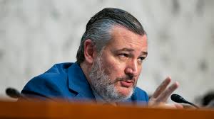 Savannah Sunset Resort & Spa offers exclusive overnight stays,  giraffe-feeding experiences