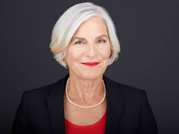 After completing the General Management Program, Leonardo Bursztyn returned  to Harvard Business School Executive Education to pursue the Corporate  Director Certificate. Led by Professor Suraj Srinivasan and Professor Lynn  Paine, this certificate