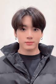 I'm opposed 🥺❤️❤️‍🩹 2 T M D E M HU SHANMADE A M s E HU 도 > RM STRMCM M አ  MUSIC BIGHIT Yia Ysia