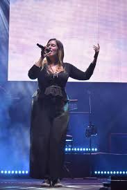 Chiara canzian песню скачать в качестве mp3. Red Canzian Incanta Il Pubblico Di Rocca Di Mezzo Il Capoluogo
