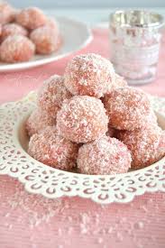 Boule Coco De Choumicha Boule De Noix De Coco Boules Coco Recette Gateau Marocain