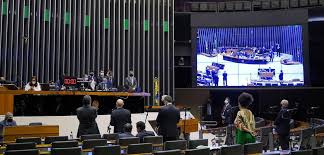 Câmara inicia votação da pec do voto impresso. Xyauyzuorlm58m
