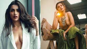 Meet internet sensation Akshara Gowda who is raising the mercury levels on  social media with her stunning photos | Hindi Movie News - Bollywood -  Times of India