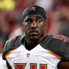 Lavonte David will play for Buccaneers, Doug Martin out