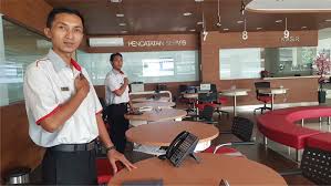 Servis ini boleh diakses 24 jam melalui aplikasi telefon atau talian telefon yang berhubung dengan talian. Aplikasi Zaman Now Ini Bantu Anda Servis Berkala Tanpa Perlu Datang Ke Bengkel Auto2000