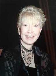 Peggy Wray's Instagram, Twitter & Facebook