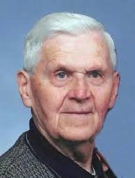 Edward Radecki's Instagram, Twitter & Facebook