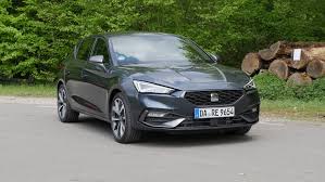 It has power, pace, great handling, and balance. Seat Leon Fr 1 5 Etsi Fahrbericht 2021 Autogefuhl