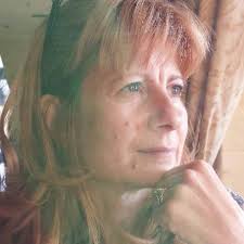 Xi Ħadd Ra L-Qattusa Tiegħi Jekk Jogħġobkom? ... Jisimha Lilly.”