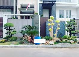 Taman gantung yang satu ini tidak kalah unik untuk anda adopsi sebagai penghias ruangan. Tukang Taman Rumah Murah Pandawa Landscape