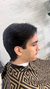 Barber Gabe Treadway