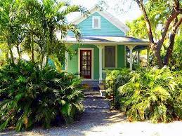 Key west is an island and city of the same name in the united states, part of the florida keys archipelago. Key West House Color Schemes Fabulous Exterior Color Scheme In 7 Steps Description From Pinterest C Cottage Exterior Beach Cottage Decor Beach Cottage Style