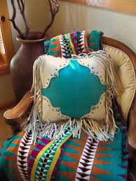 Western Home Decor 9 Haus Kredit Western Home Decor Western Decor Western Pillows