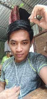 Bobby Mallow's Instagram, Twitter & Facebook