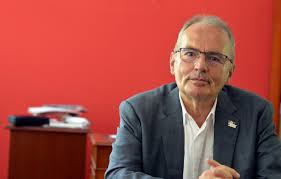 Thürmer gyula ugyanakkor orbán viktorról elismerően nyilatkozott, szerinte. 9ljrojf5xzh2qm