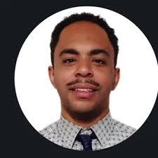 Alex Gee's Instagram, Twitter & Facebook